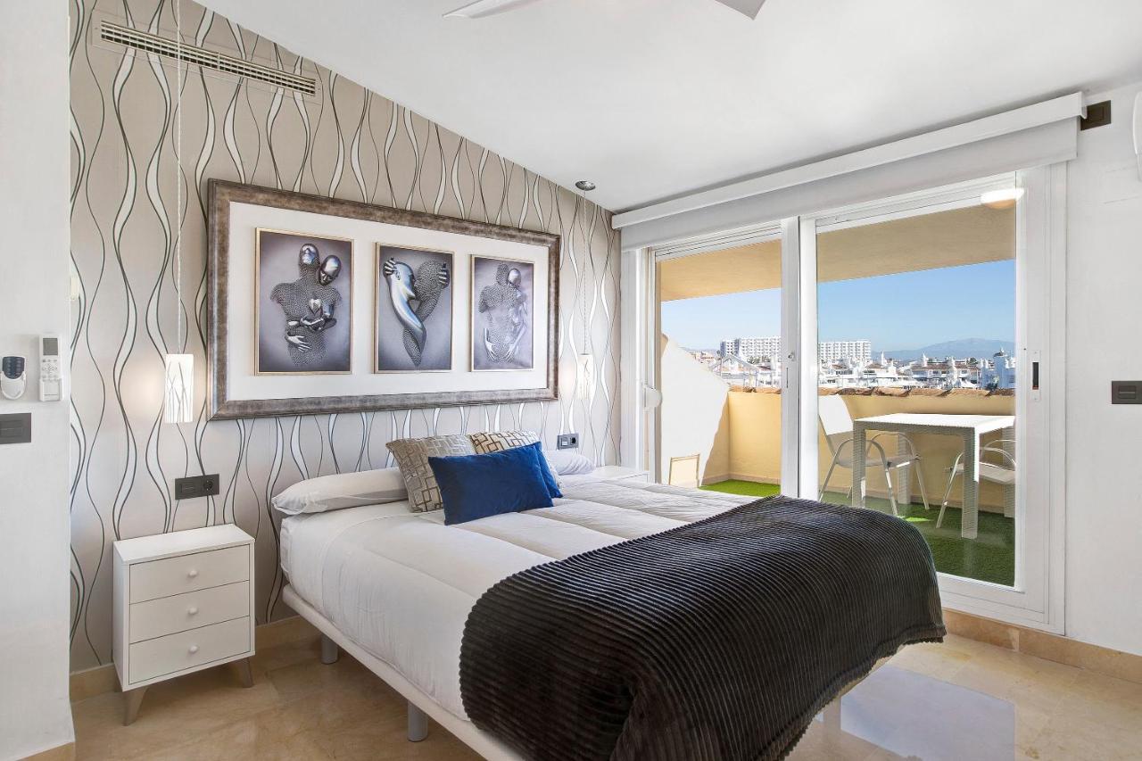 贝纳尔马德纳Luxury In Puerto Marina公寓 外观 照片