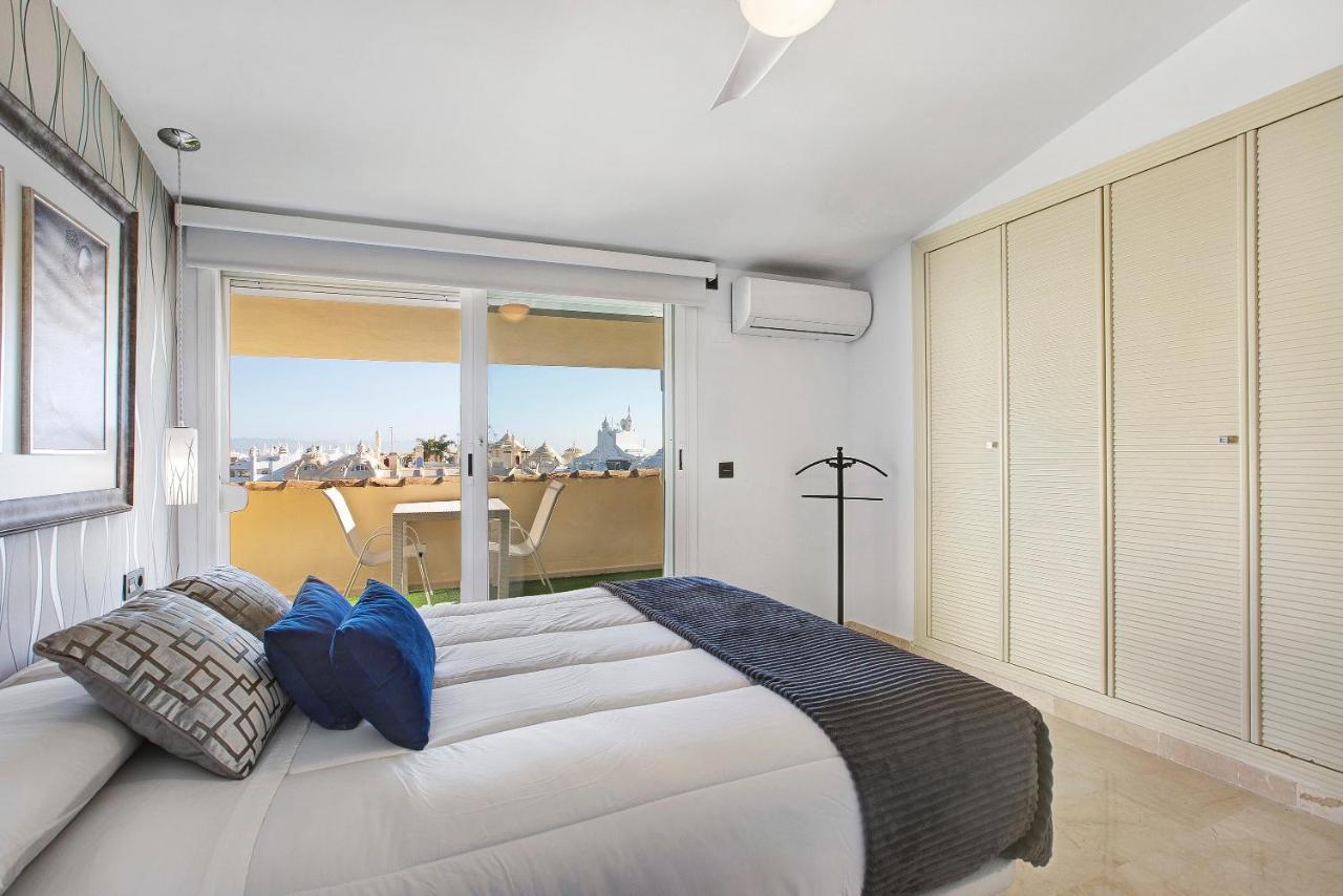 贝纳尔马德纳Luxury In Puerto Marina公寓 外观 照片